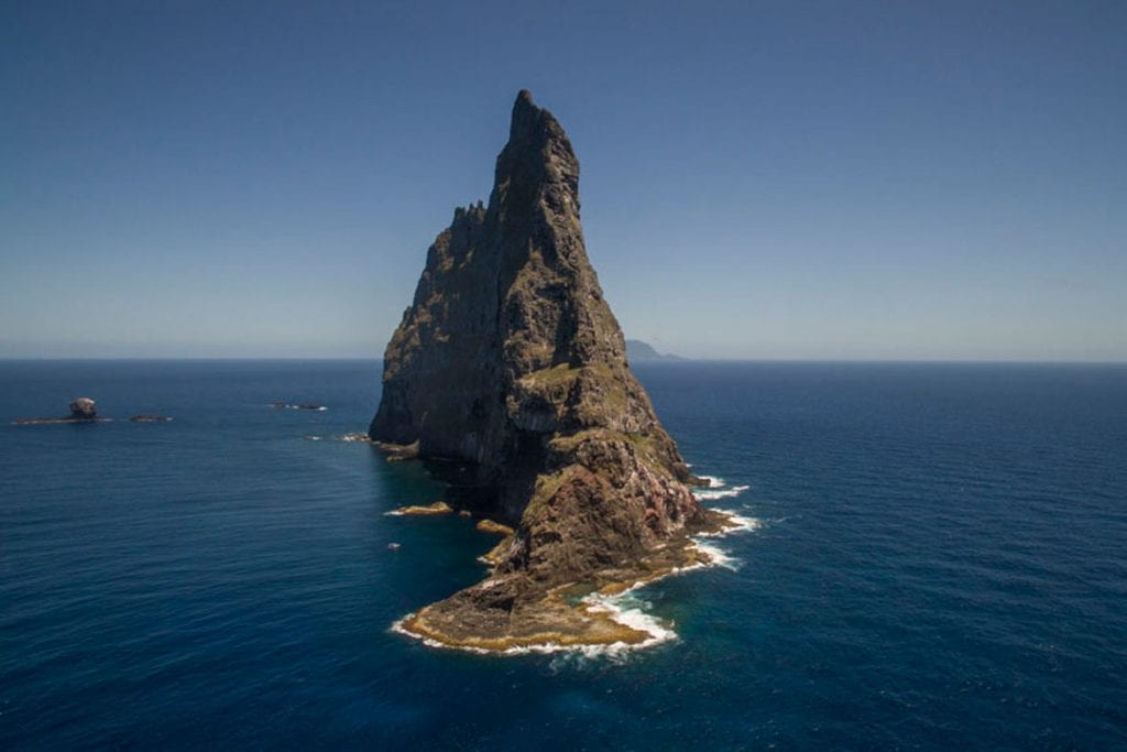 pyramid island ball howe lord dive balls underwater australia pro nsw