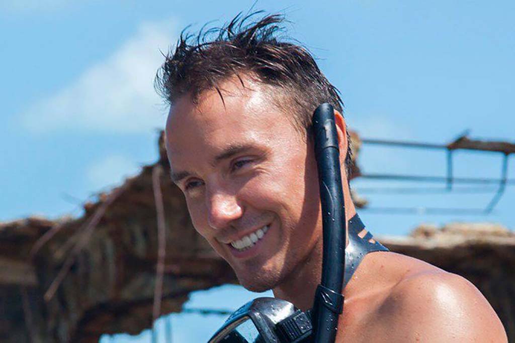 Watch Sharkwater Online