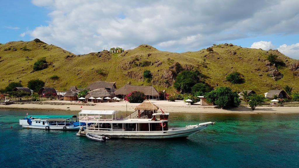 Komodo Resort Diving Club On Sebayur Island Komodo National Park